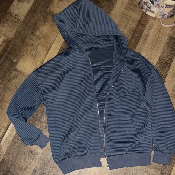Jackets & Blazers - Chic & Cozy Grey Ribbed Zip-Up Hoodie - Size M"
